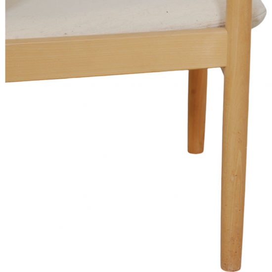 Hans Wegner 1788 chair in white fabric