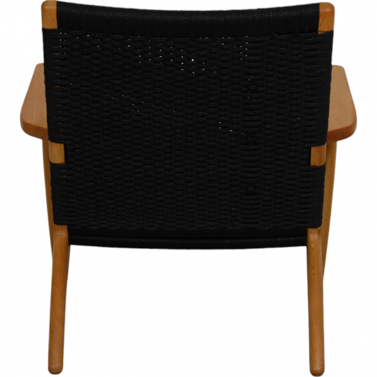 Hans Wegner CH-25 with black paper cord