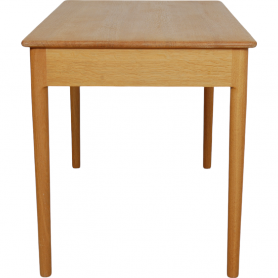 Hans Wegner skrivebord i eg