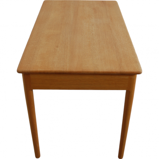 Hans Wegner skrivebord i eg