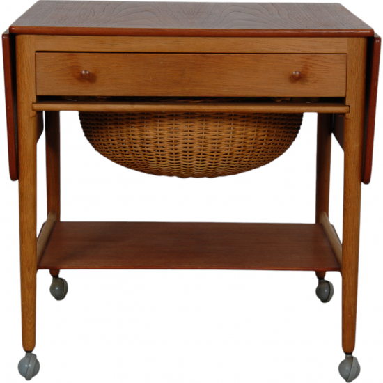 Hans Wegner Sewingtable with wheels of teak and oak