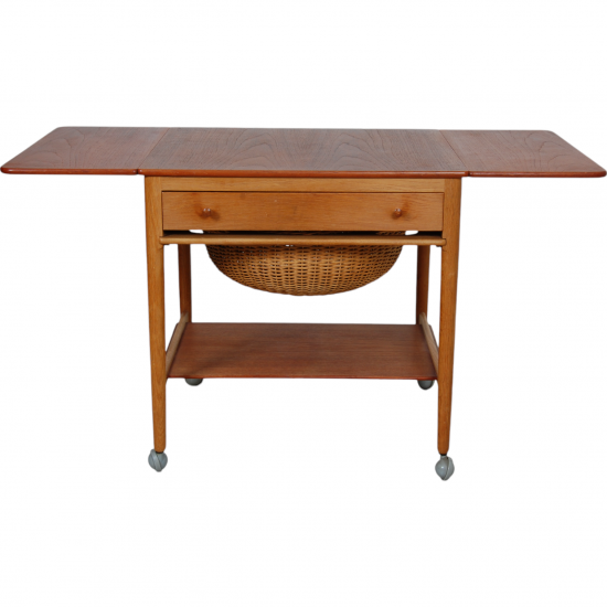 Hans Wegner Sewingtable with wheels of teak and oak