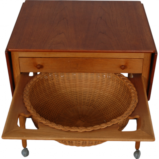 Hans Wegner Sewingtable with wheels of teak and oak