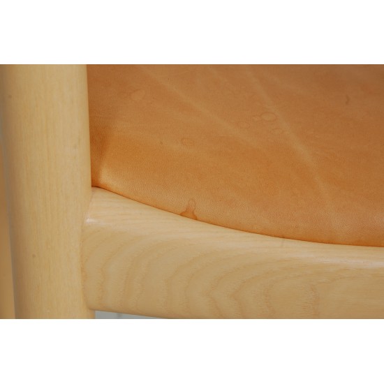 Hans Wegner The chair of lacquered ash