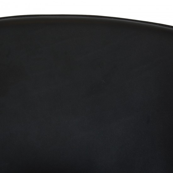 Fabricius and Kastholm Scimitar chair in black leather no.21