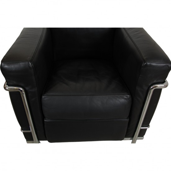 Le Corbusier LC-2/1 lounge chair in black leather