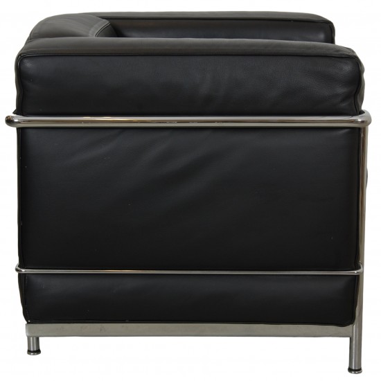 Le Corbusier LC-2 lounge chair in black Pelle leather