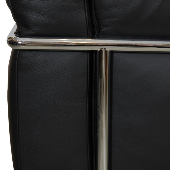 Le Corbusier LC-2 lounge chair in black Pelle leather