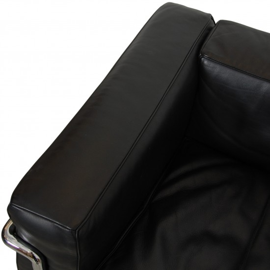 Le Corbuiser LC-2 lounge chair in black pelle leather