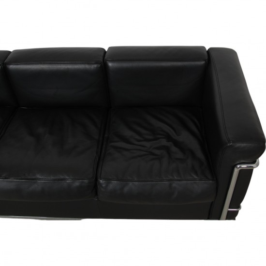 Le Corbusier LC2 3.personers sofa i sort læder