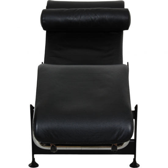 Le Corbusier LC-4 Chaiselong in black leather