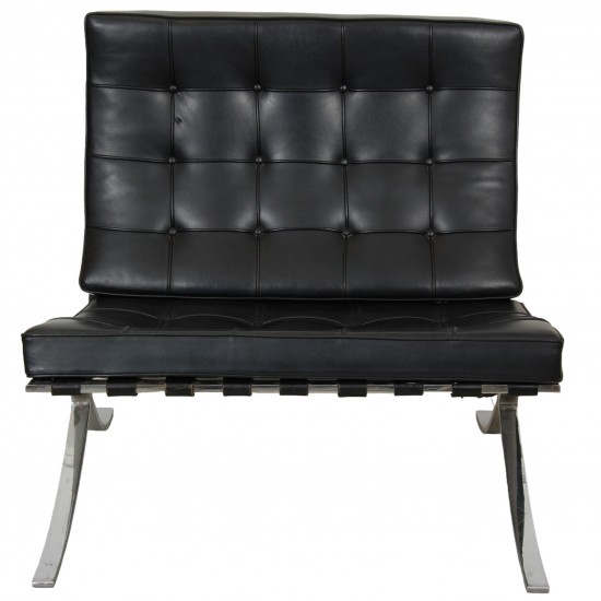 Mies Van Der Rohe Barcelona chair in black leather