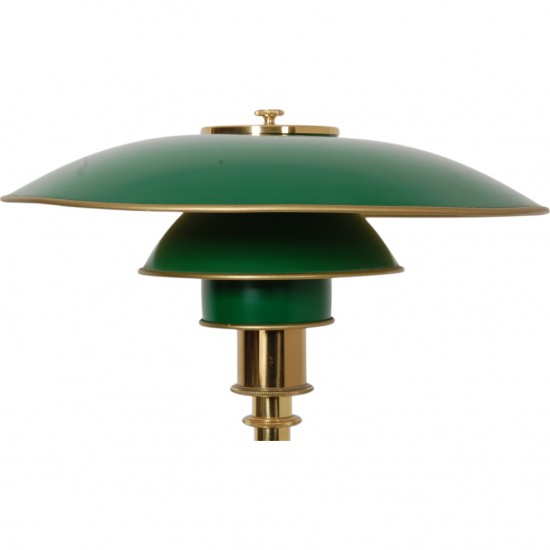 Poul Henningsen PH 3/2 table lamp with green shades