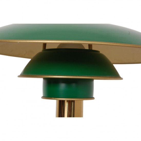 Poul Henningsen PH 3/2 table lamp with green shades