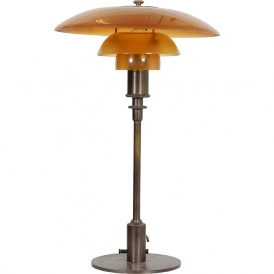 Poul Henningsen PH3/2 tablelamp with amber glass shades