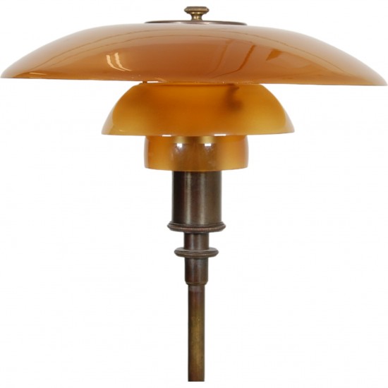 Poul Henningsen PH3/2 bordlampe med ravfarvede glasskærme