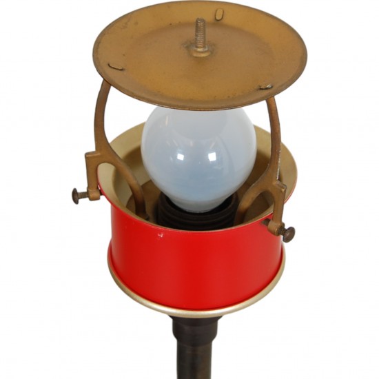 Poul Henningsen PH 3/2 tablelamp with red shades